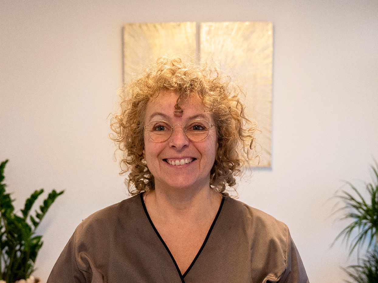 Florence Lorenzoni Leu, réflexologie flore-de-vie-cabinet-florence-lorenzoni-leu-soins-massage-ayurvedique-geneve